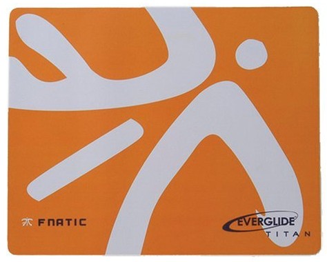 De muismat met het Fnatic logo De muismat met het Fnatic logo